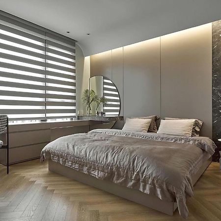 Kabi Homes - Luxury Apartment In Vinhomes Times City Ханой Экстерьер фото