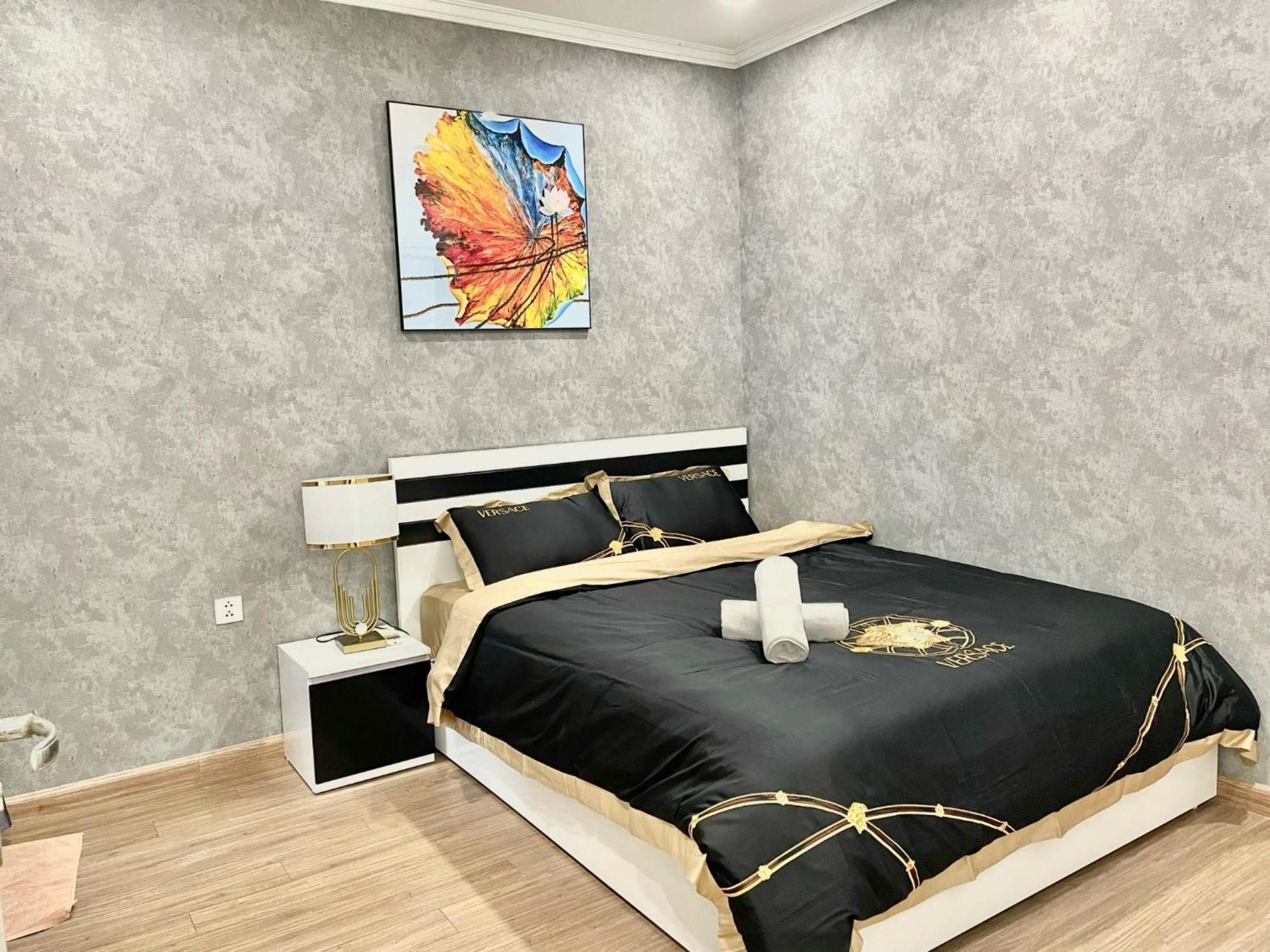 Kabi Homes - Luxury Apartment In Vinhomes Times City Ханой Экстерьер фото
